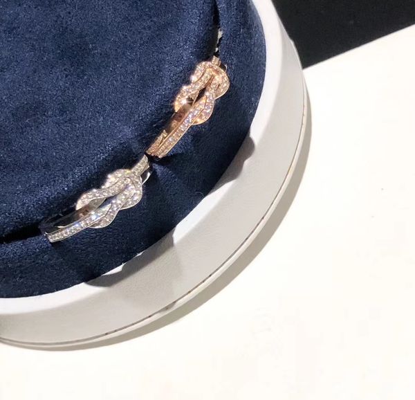 designer silver ring women's personality unique cross pull fashion band rings for woman iconic light luxury band rings wedding ring jew
designer silver ring women's personality unique cross pull fashion band rings for woman iconic light luxury band rings wedding ring jew