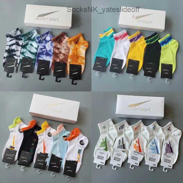men's socks luxury fashion women's hook classic gift box short barrel stockings brand designers women men couples cotton tie-dyed, Black
men's socks luxury fashion women's hook classic gift box short barrel stockings brand designers women men couples cotton tie-dyed, Black