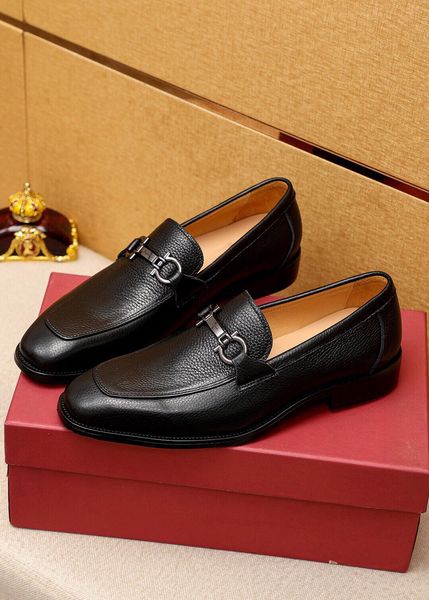 2023 men dress shoes formal wedding elegant suit brand designer oxfords casual loafers fashion party flats size 38-45, Black
2023 men dress shoes formal wedding elegant suit brand designer oxfords casual loafers fashion party flats size 38-45, Black