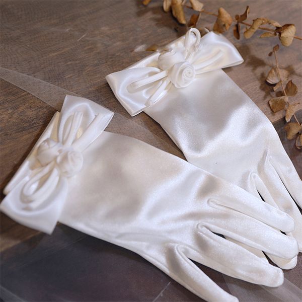 five fingers gloves elegant white satin simple vintage bowknot bridal wedding dress studio accessories 230225, Blue;gray
five fingers gloves elegant white satin simple vintage bowknot bridal wedding dress studio accessories 230225, Blue;gray