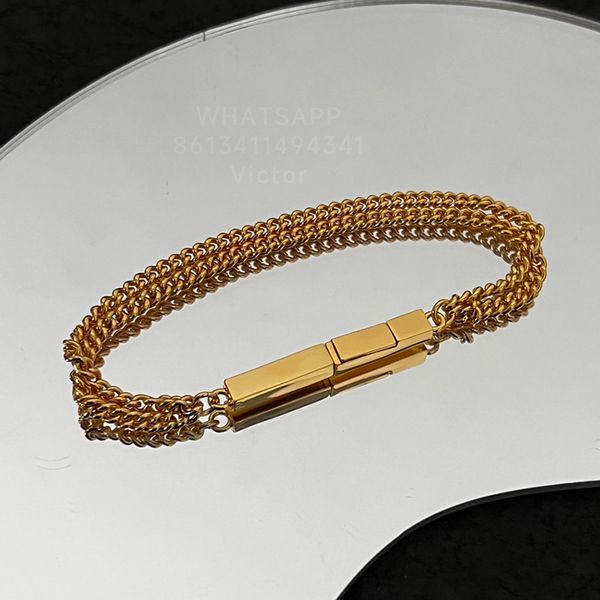 botiega curb chain bracelet designer for woman gold plated 18k highest counter quality fashion classic style never fade exquisite gift with, Golden;silver
botiega curb chain bracelet designer for woman gold plated 18k highest counter quality fashion classic style never fade exquisite gift with, Golden;silver