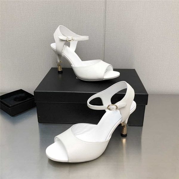 luxury design sandals 2023 fashion channel women summer high heels leather cross lace up student casual slippers 05-09, Black
luxury design sandals 2023 fashion channel women summer high heels leather cross lace up student casual slippers 05-09, Black
