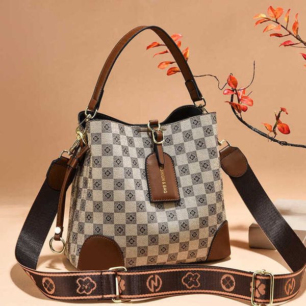 65%off new fashion bags versatile bucket women's big hand autumn winter shoulder style women's cross-body bag female shoulder cros
65%off new fashion bags versatile bucket women's big hand autumn winter shoulder style women's cross-body bag female shoulder cros