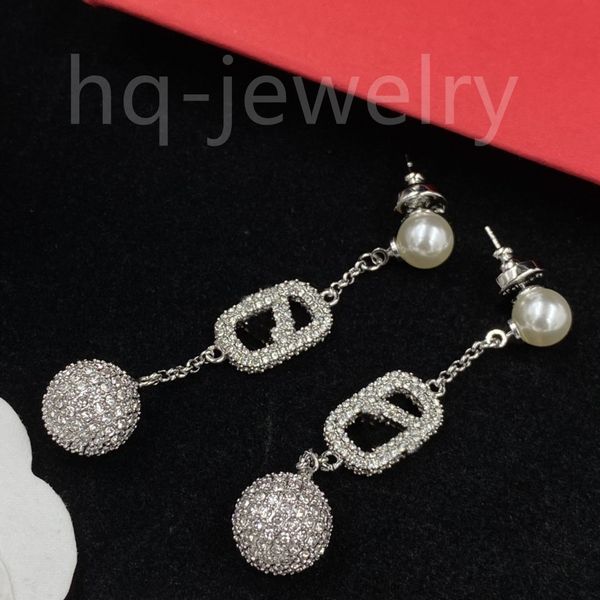 2023 luxury master diamond studs 14k white gold design women's earrings letter f earrings charm gift14788, Golden;silver
2023 luxury master diamond studs 14k white gold design women's earrings letter f earrings charm gift14788, Golden;silver