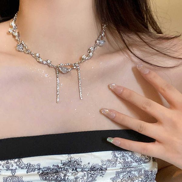 white moonlight tassel zircon necklace women's ins small set high-grade collar chain accessories, Silver
white moonlight tassel zircon necklace women's ins small set high-grade collar chain accessories, Silver