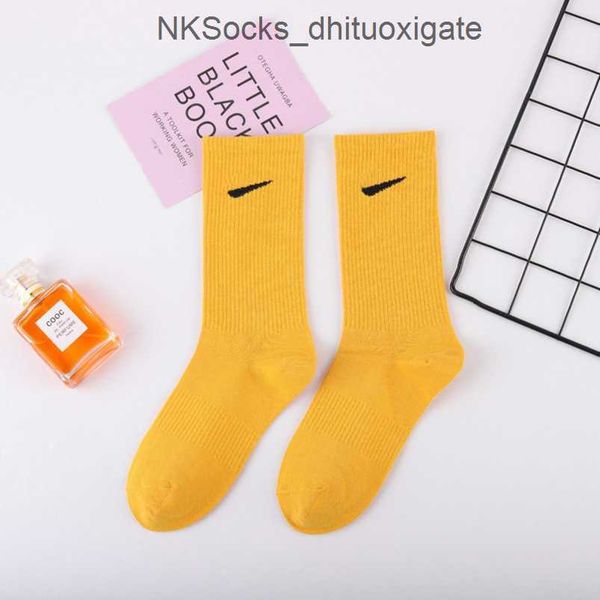 fashion luxury men's socks women's hook brand stockings designers candy colorful medium long women men couple's stocking brea, Black
fashion luxury men's socks women's hook brand stockings designers candy colorful medium long women men couple's stocking brea, Black