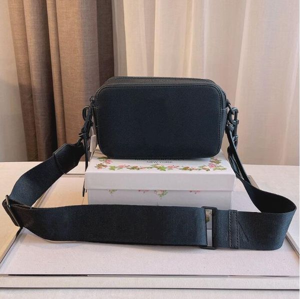 designers messenger bag contrast color texture women wide shoulder belt fashion color matching camera bag women's shoulder bags
designers messenger bag contrast color texture women wide shoulder belt fashion color matching camera bag women's shoulder bags