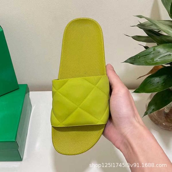 b's rhombic bread slippers 2023 new style avocado green thick high rise sandals soft soled flat beach shoes, Black
b's rhombic bread slippers 2023 new style avocado green thick high rise sandals soft soled flat beach shoes, Black