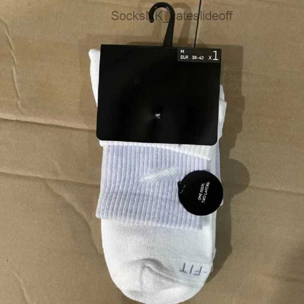 men's socks fashion luxury women's hook brand stockings designers fake two pairs splicing high tube women men couple's sports, Black
men's socks fashion luxury women's hook brand stockings designers fake two pairs splicing high tube women men couple's sports, Black