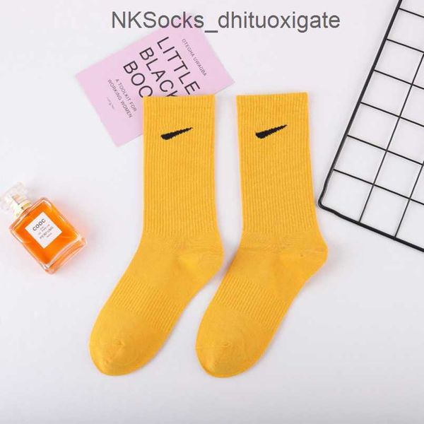 fashion luxury men's socks women's hook brand stockings designers candy colorful medium long women men couple's stocking brea, Black
fashion luxury men's socks women's hook brand stockings designers candy colorful medium long women men couple's stocking brea, Black