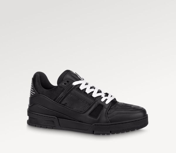 new men's casual shoes solid color lace up leather embossed sports shoes, Black
new men's casual shoes solid color lace up leather embossed sports shoes, Black