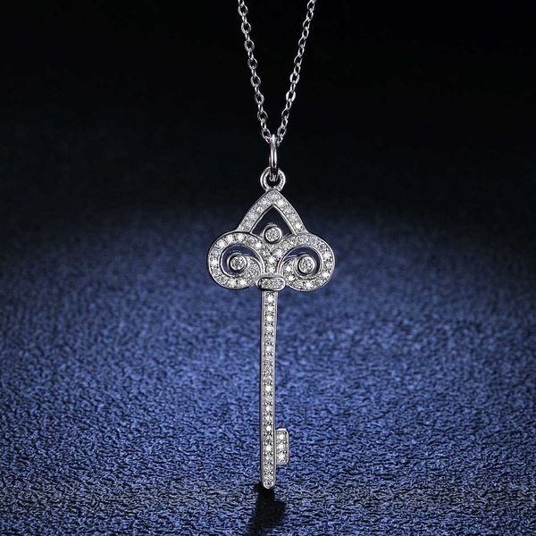 high-quality 925 sterling silver pendant 1 claw mozanne diamond necklace women's fashion tiffay key new collarbone, Golden;silver
high-quality 925 sterling silver pendant 1 claw mozanne diamond necklace women's fashion tiffay key new collarbone, Golden;silver