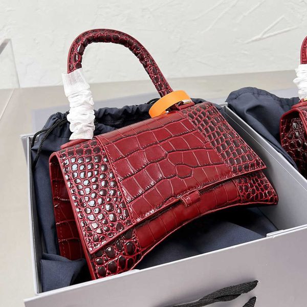 bags shoulder designer lady shopping fashion totes cross body half moon luxury leather claic retro purse hourglass bucket bag locomotive wal
bags shoulder designer lady shopping fashion totes cross body half moon luxury leather claic retro purse hourglass bucket bag locomotive wal