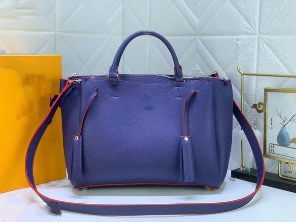 luxury brand totes 10a women's bag hass box leather lady brand handmade wax line shiny classic fashion retro temperament black warrior
luxury brand totes 10a women's bag hass box leather lady brand handmade wax line shiny classic fashion retro temperament black warrior
