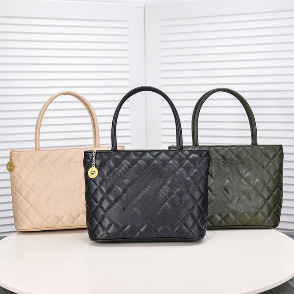 designer handbag small sweet wind middle tote bags chain single shoulder bag shopping bag caviar leather grain lines hilton package
designer handbag small sweet wind middle tote bags chain single shoulder bag shopping bag caviar leather grain lines hilton package