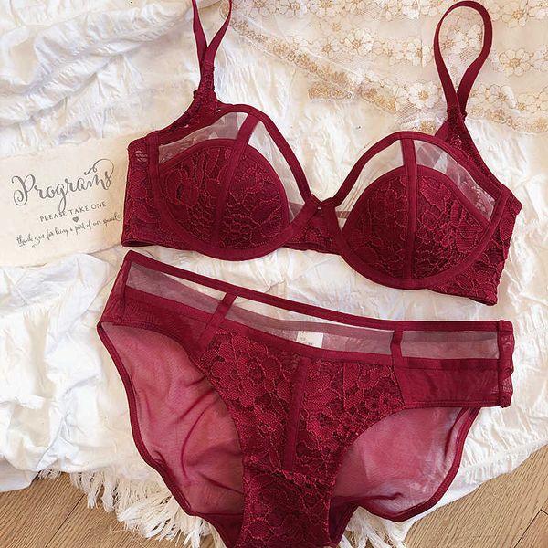 ultra thin french half cup lace small gathers wedding red underwear set for women bra, Red;black
ultra thin french half cup lace small gathers wedding red underwear set for women bra, Red;black