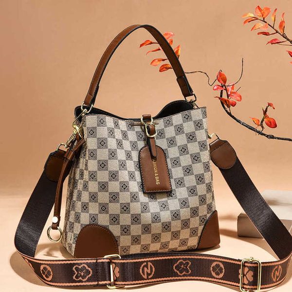 female bags 2023 women's bucket bag large capacity simple handbag one shoulder messenger bag ladies crossbody tote handbags for women q
female bags 2023 women's bucket bag large capacity simple handbag one shoulder messenger bag ladies crossbody tote handbags for women q