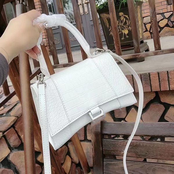 bag designer hourglass women's shoulder handbag high version leather handheld clamshell wallet classic crocodile skin print crossbody b
bag designer hourglass women's shoulder handbag high version leather handheld clamshell wallet classic crocodile skin print crossbody b