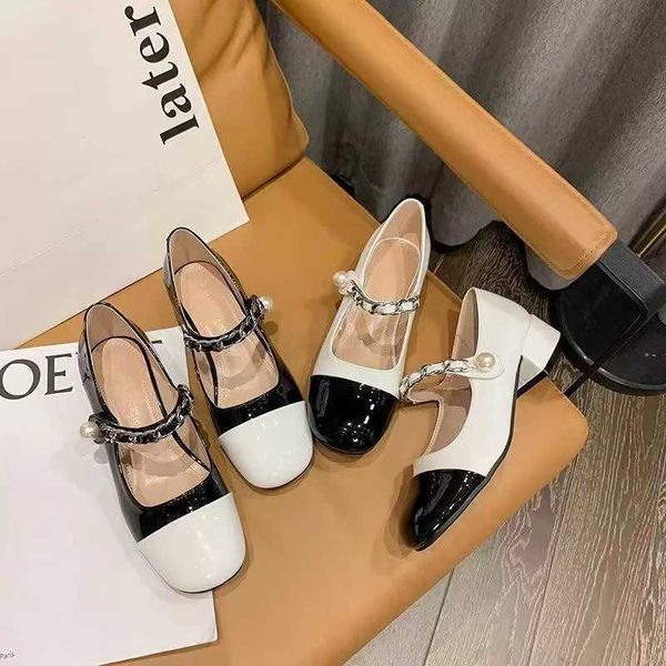 miu designer shoes 22 spring new miu children pearl single fragrant mary jane thick heels small leather shoes oa9b, Black
miu designer shoes 22 spring new miu children pearl single fragrant mary jane thick heels small leather shoes oa9b, Black