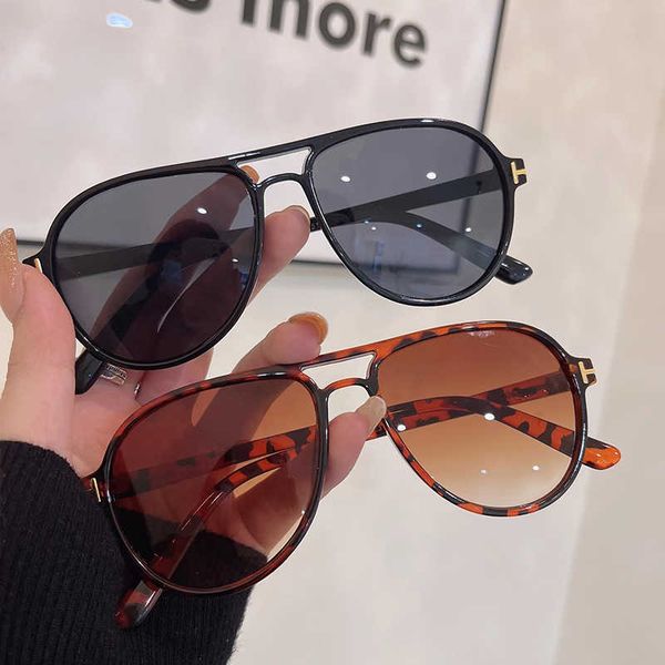 sunglasses vintage colorful round frame sunglasses trendy fashion popular male shades brand designer pilot driving uv400 eyewear for men g23, White;black
sunglasses vintage colorful round frame sunglasses trendy fashion popular male shades brand designer pilot driving uv400 eyewear for men g23, White;black