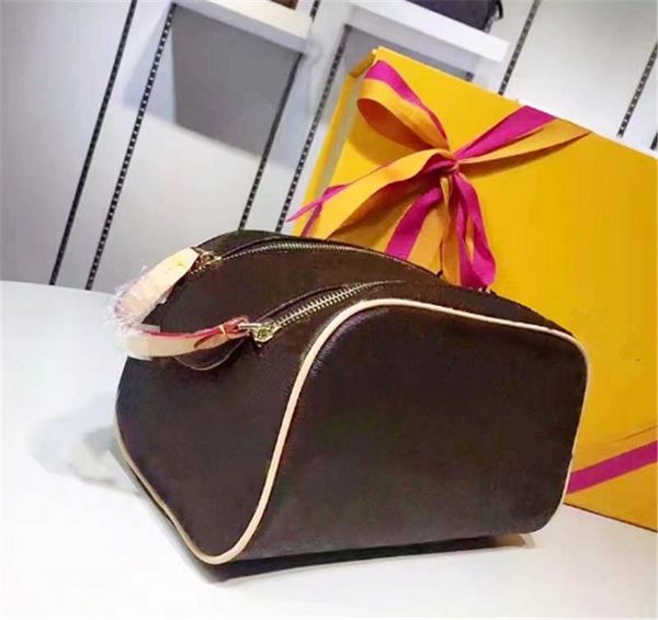 men travelling toilet bag designer women wash makeup bag large capacity cosmetic bags toiletry bag pouch toiletry bags high-end quality
men travelling toilet bag designer women wash makeup bag large capacity cosmetic bags toiletry bag pouch toiletry bags high-end quality