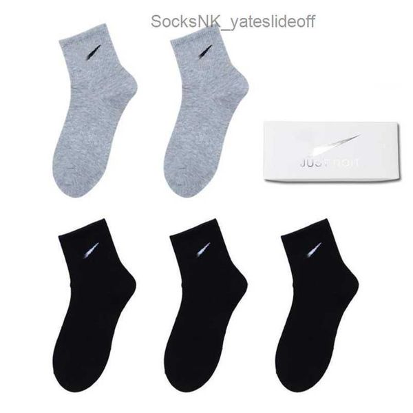 men's socks fashion luxury gift box women's hook classic brand designers black white gray sports men women cotton stockings breath
men's socks fashion luxury gift box women's hook classic brand designers black white gray sports men women cotton stockings breath