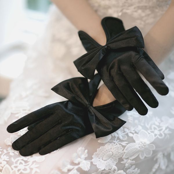 five fingers gloves 5pc lot sweat white black ivory finger fashion bridal wedding gloves dancing party women performance 230225, Blue;gray
five fingers gloves 5pc lot sweat white black ivory finger fashion bridal wedding gloves dancing party women performance 230225, Blue;gray