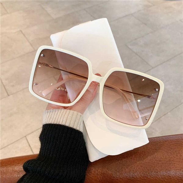 sunglasses kammpt fashion square sunglasses women men luxury brand sun glasses colorful retro gradient shade mirror uv400 outdoor travel g23, White;black
sunglasses kammpt fashion square sunglasses women men luxury brand sun glasses colorful retro gradient shade mirror uv400 outdoor travel g23, White;black