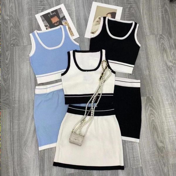 dress designer womens casual dresses sets sweater skir two piece sleeveless vest suits knitted cloth fashion breathable t shirts tracks nsbu, Black;gray
dress designer womens casual dresses sets sweater skir two piece sleeveless vest suits knitted cloth fashion breathable t shirts tracks nsbu, Black;gray