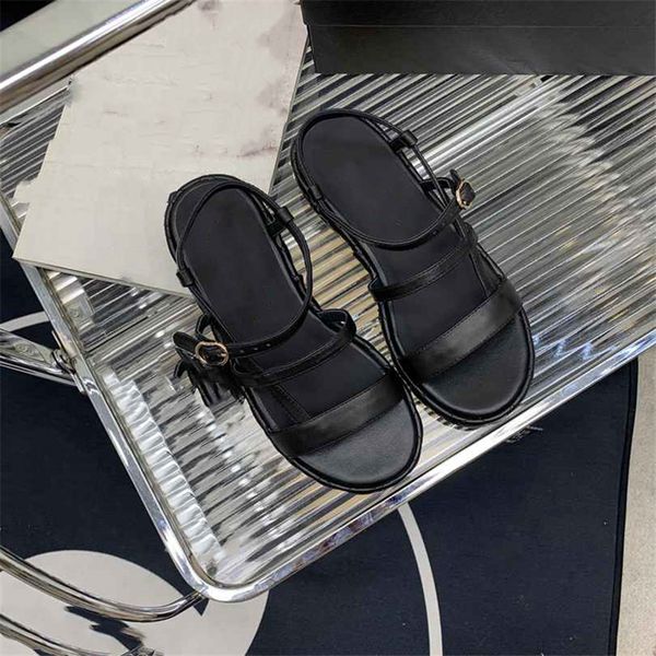 luxury design sandals 2023 fashion channel women summer high heels leather cross lace up student casual slippers 05-027, Black
luxury design sandals 2023 fashion channel women summer high heels leather cross lace up student casual slippers 05-027, Black