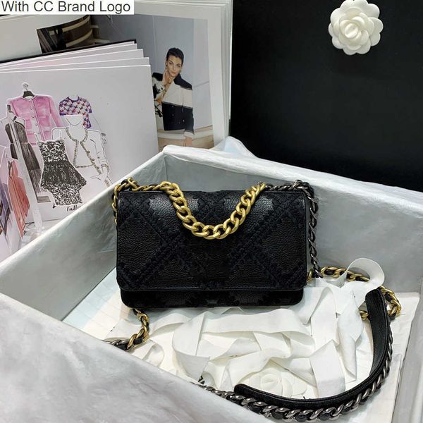 luxury cc cross body fashional channel bag chain crossbody bags messenger handbags purse single shoulder back package classic diagonal span
luxury cc cross body fashional channel bag chain crossbody bags messenger handbags purse single shoulder back package classic diagonal span