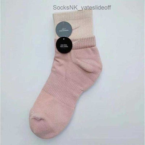 men's socks luxury fashion women's hook brand stockings designers fake two pairs splicing high tube women men sports yoga breathab, Black
men's socks luxury fashion women's hook brand stockings designers fake two pairs splicing high tube women men sports yoga breathab, Black