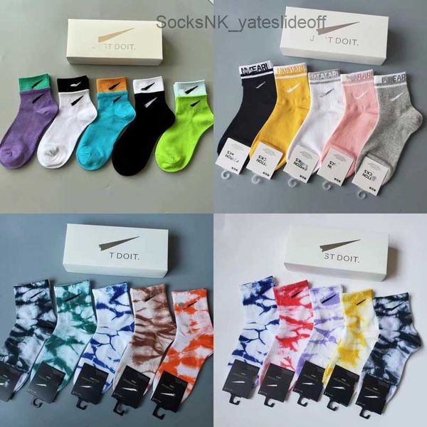men's socks fashion luxury gift box women's hook classic brand designers tie dyed multicolor sports stockings men women cotton bre, Black
men's socks fashion luxury gift box women's hook classic brand designers tie dyed multicolor sports stockings men women cotton bre, Black