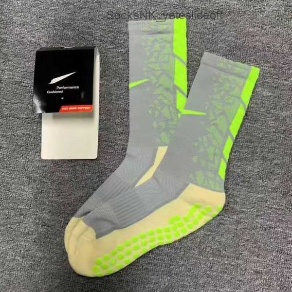 men's socks fashion luxury women's hook brand fish scale antiskid stockings designers men women sports football stocking marathon, Black
men's socks fashion luxury women's hook brand fish scale antiskid stockings designers men women sports football stocking marathon, Black