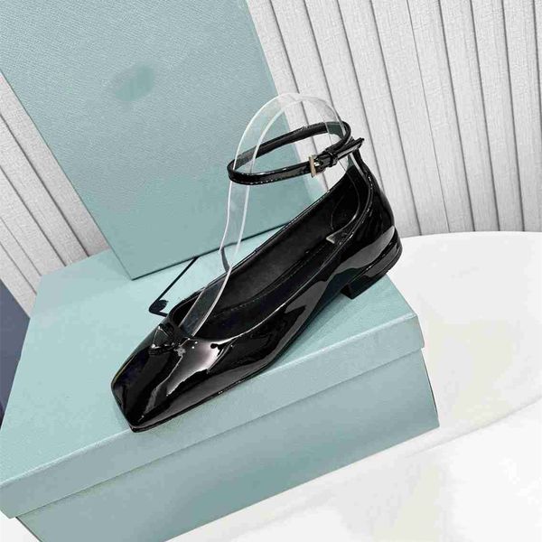 dress shoes fashion 2023 pradity women leather high heel letter logo party wedding tourism holiday casual flat shoes 02-04, Black
dress shoes fashion 2023 pradity women leather high heel letter logo party wedding tourism holiday casual flat shoes 02-04, Black