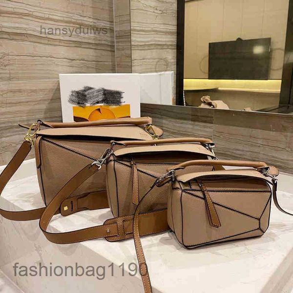 brand woman medium bag loews handbag fashion 2023 leather bags designer geometric shoulder classic handbags small women diagonal span 25sx
brand woman medium bag loews handbag fashion 2023 leather bags designer geometric shoulder classic handbags small women diagonal span 25sx