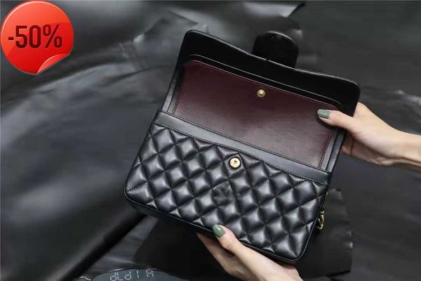 7a custom luxury brand handbag channel women's bag 2022 leather gold chain crossbody 2.55cm black and white pink cattle clip98
7a custom luxury brand handbag channel women's bag 2022 leather gold chain crossbody 2.55cm black and white pink cattle clip98