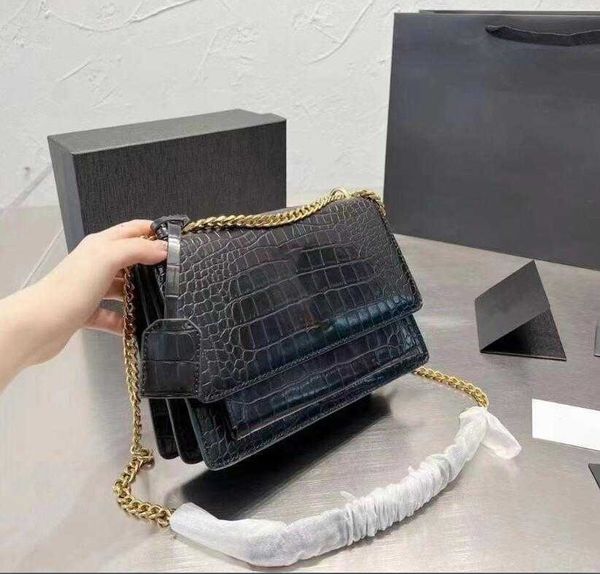 2023 luxury brand 2023 shoulder bags fashion bag messenger bag luxury wholesale removable shoulders belt exquisite fabric perfect hardware 5, Black
2023 luxury brand 2023 shoulder bags fashion bag messenger bag luxury wholesale removable shoulders belt exquisite fabric perfect hardware 5, Black
