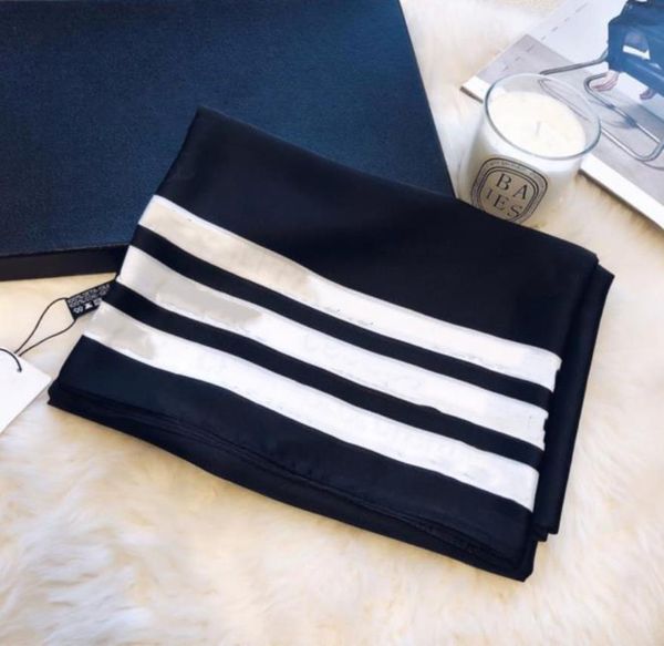 2023 europe and the united states men and women scarf outdoor travel are very temperament, Blue;gray
2023 europe and the united states men and women scarf outdoor travel are very temperament, Blue;gray