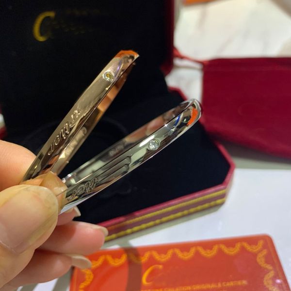 designer bracelets luxury brand fashion ca stainless bracelet men and women party wedding accessorie, Golden;silver
designer bracelets luxury brand fashion ca stainless bracelet men and women party wedding accessorie, Golden;silver