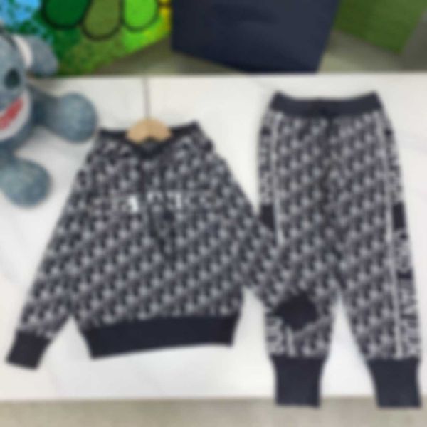 sets/suits clothing sets boys' set pure cotton fashion handsome foreign style children's wear spring and autumn new man printed
sets/suits clothing sets boys' set pure cotton fashion handsome foreign style children's wear spring and autumn new man printed