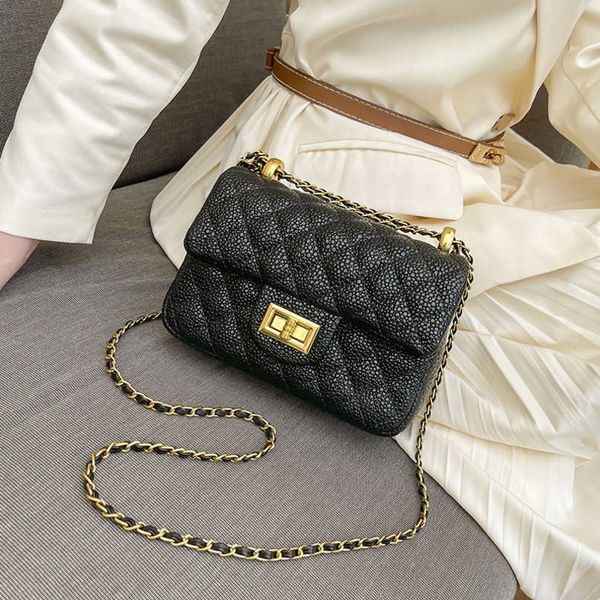 new 2023 fashion brand bags rhombus chain women's korean style simple one-shoulder cross-body small square bag designer handbags 60% of
new 2023 fashion brand bags rhombus chain women's korean style simple one-shoulder cross-body small square bag designer handbags 60% of