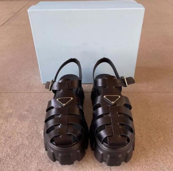 designers sandals new thick soled gear hollow baotou ladies brand casual heightening one buckle roman tide shoes outdoor beach sandal size 3, Black
designers sandals new thick soled gear hollow baotou ladies brand casual heightening one buckle roman tide shoes outdoor beach sandal size 3, Black