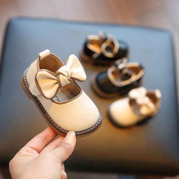 first walkers spring autumn girls' leather shoes shallow fashion bow pure color children's princess shoes baby girls toddler shoes
first walkers spring autumn girls' leather shoes shallow fashion bow pure color children's princess shoes baby girls toddler shoes