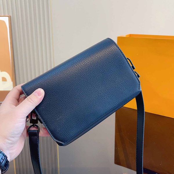 designer bag messenger handbag man solid color coin wallet practical light purse cross body
designer bag messenger handbag man solid color coin wallet practical light purse cross body