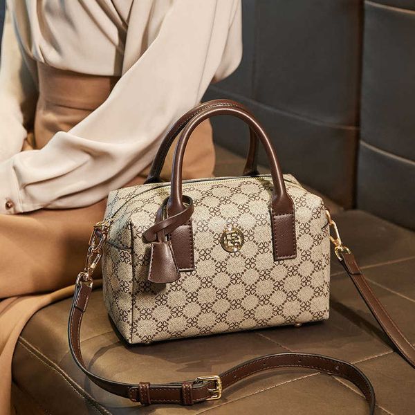 2023 new luxury fashion handbags pillow shoulder women's versatile crossbody bag handbag shoulder tote bags for women
2023 new luxury fashion handbags pillow shoulder women's versatile crossbody bag handbag shoulder tote bags for women