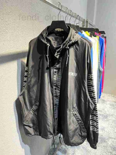 women's jackets designer autumn and winter high version sleeve lock print classic hooded loose jacket cardigan windbreaker 2n8k, Black;brown
women's jackets designer autumn and winter high version sleeve lock print classic hooded loose jacket cardigan windbreaker 2n8k, Black;brown