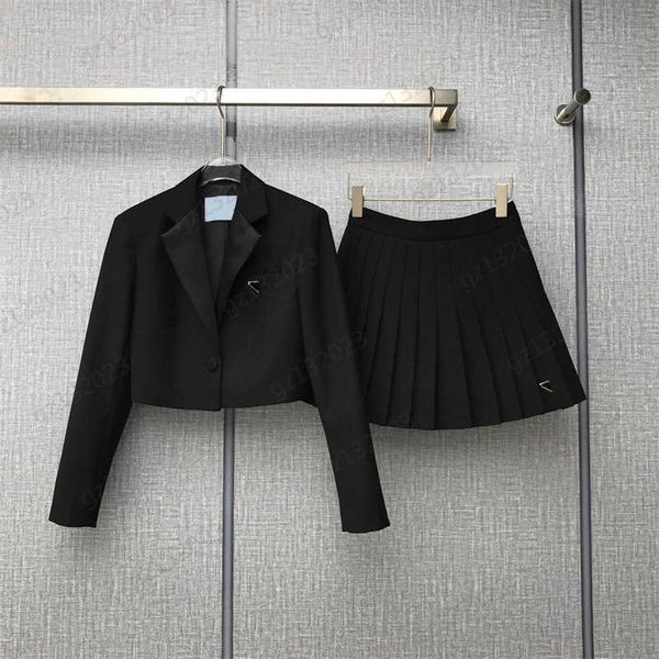 fashion two piece dress chest metal triangle logo lapel long sleeve jacket high-waisted pleated skirt commuting style womens clothing summer, White
fashion two piece dress chest metal triangle logo lapel long sleeve jacket high-waisted pleated skirt commuting style womens clothing summer, White
