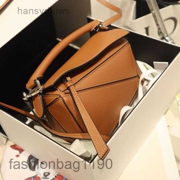 handbag loews shoulder bag 2023 women designer puzzles lingge splicing geometric mini leather messenger portable large cap x3m4
handbag loews shoulder bag 2023 women designer puzzles lingge splicing geometric mini leather messenger portable large cap x3m4