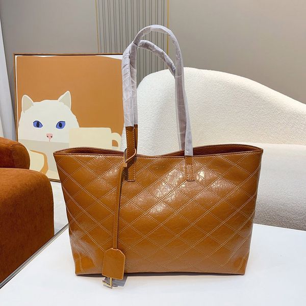 bags totes handbag designer bag women classic imitation brand solid color patchwork large capacity shoulder bag versatile commuting party
bags totes handbag designer bag women classic imitation brand solid color patchwork large capacity shoulder bag versatile commuting party